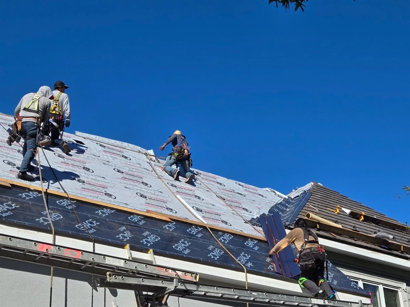 Roof inspection crew